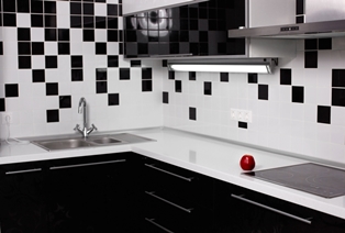 Backsplash Ideas for White Cabinets and Granite Countertops
